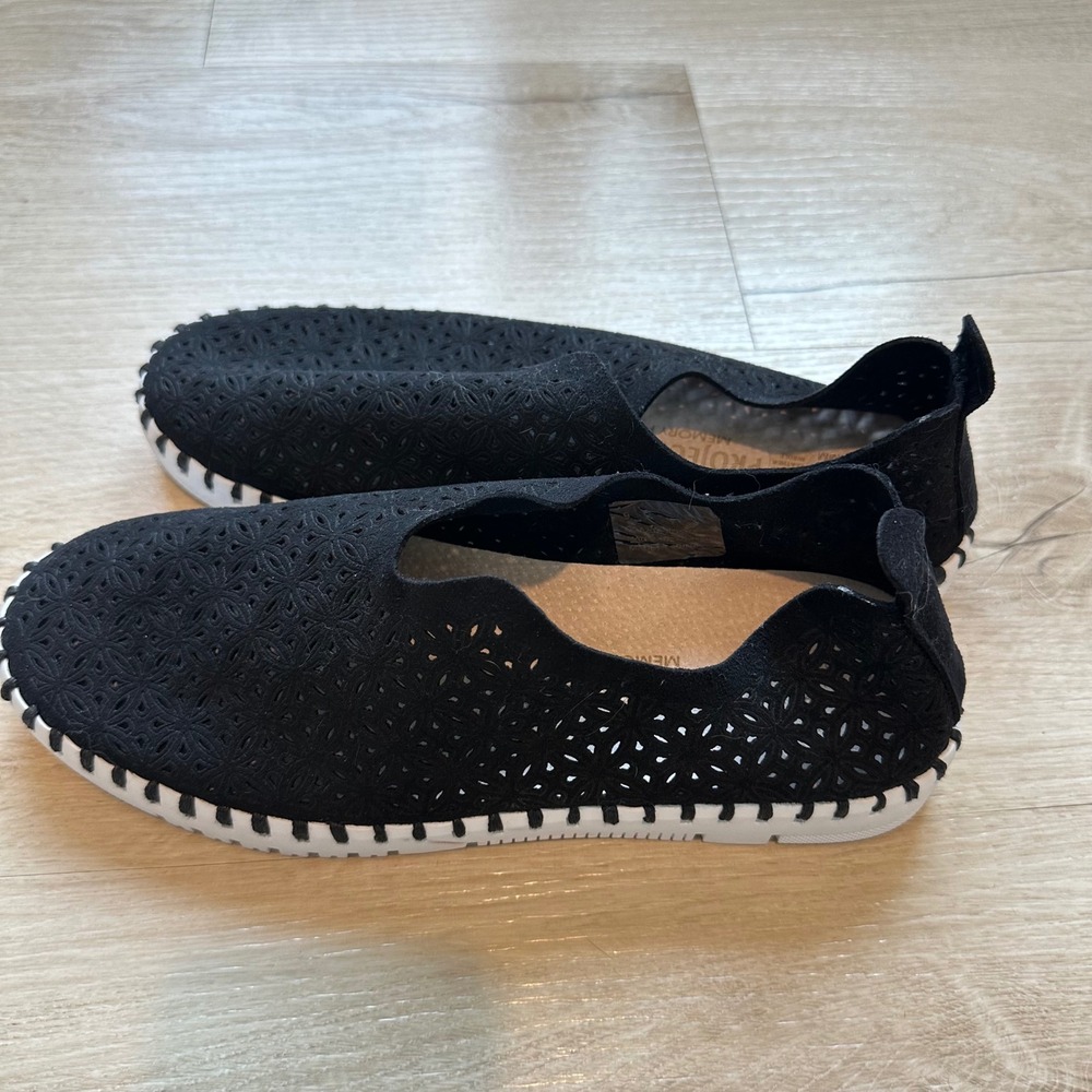 Project Cloud Memory Foam Laser Cut Slip On Flats Suede Shoes Womens 9